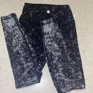 Size 6 Lululemon Legging, patterned